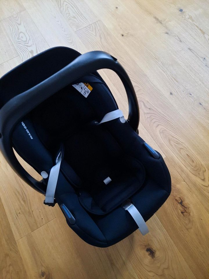 Maxi Cosi Babyschale in Elmenhorst Kr Stormarn