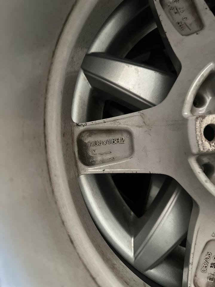 Winterräder 4x 16“ 205 55 R16 5x112 66,6 Mercedes Reifen Felgen in Trittau