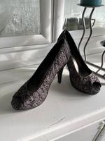 Highheels mit Spitze Hessen - Idstein Vorschau