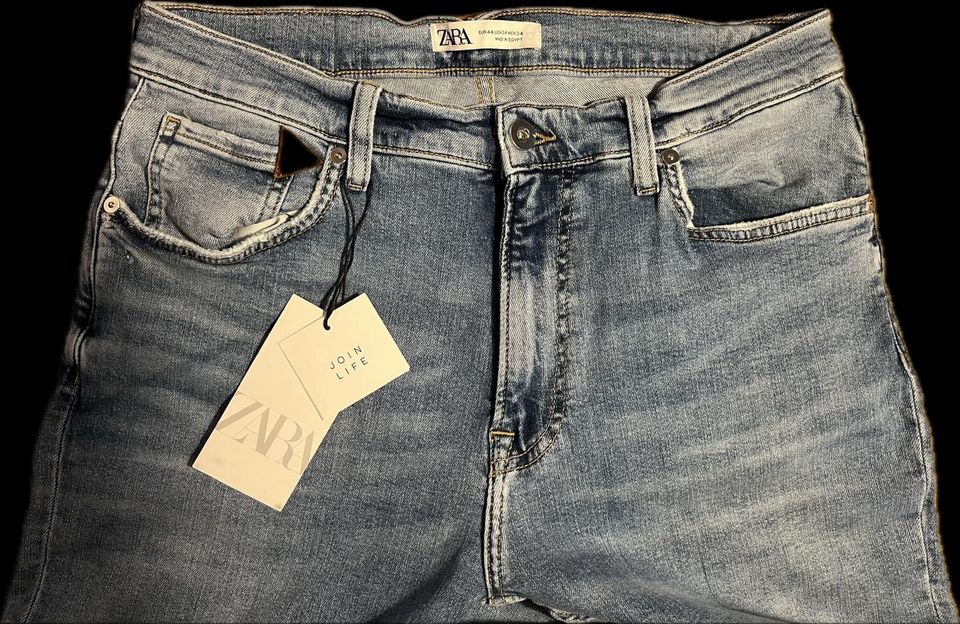 Jeans Zara Skinny in Staufen im Breisgau