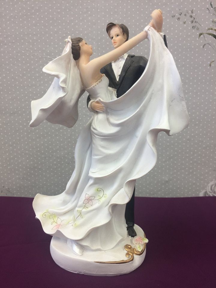 Deko- / Tortenfigur neu 20 cm hoch Hochzeit Brautpaar tanzend in Reutlingen