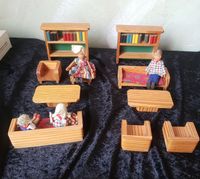 Puppen Spielzeug Möbel aus Kiefernholz Sievers Hozspielzeug Nordrhein-Westfalen - Velbert Vorschau