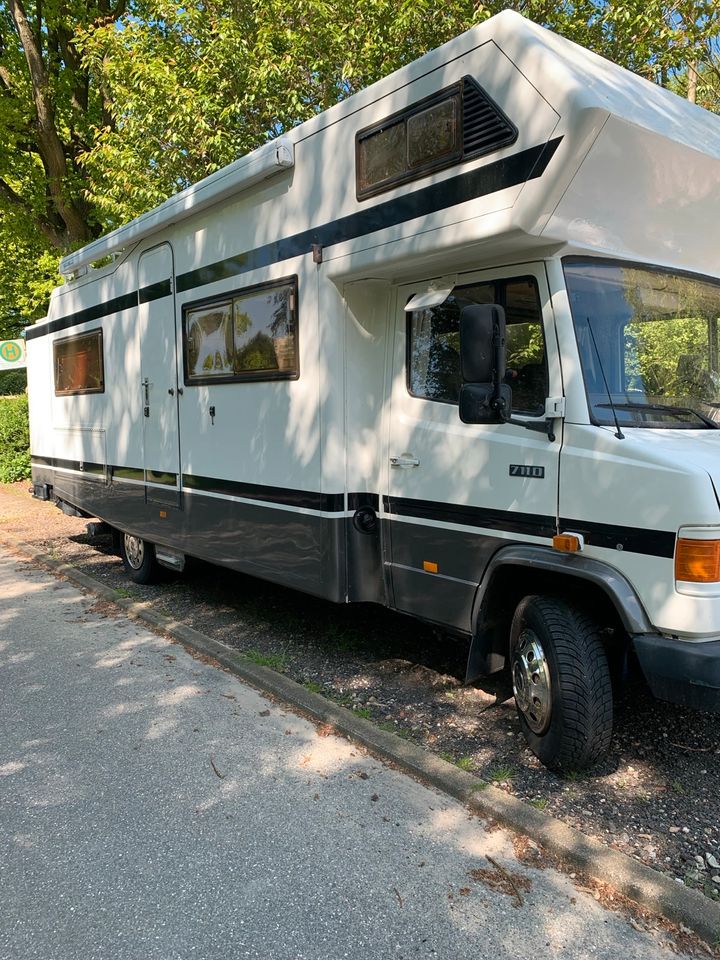 Niesmann Bischoff Clou 670 P auf 711D Mercedes (T2/LN1) in Beldorf