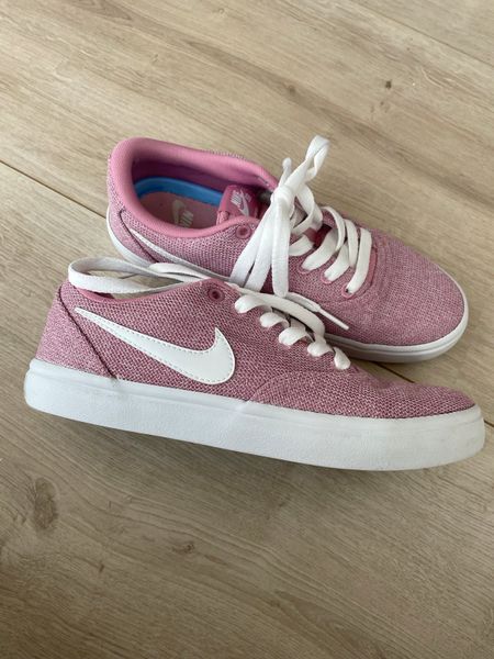 Nike SB Check Solar Pink Damen Sneaker in Baden-Württemberg -  Friedrichshafen | eBay Kleinanzeigen ist jetzt Kleinanzeigen