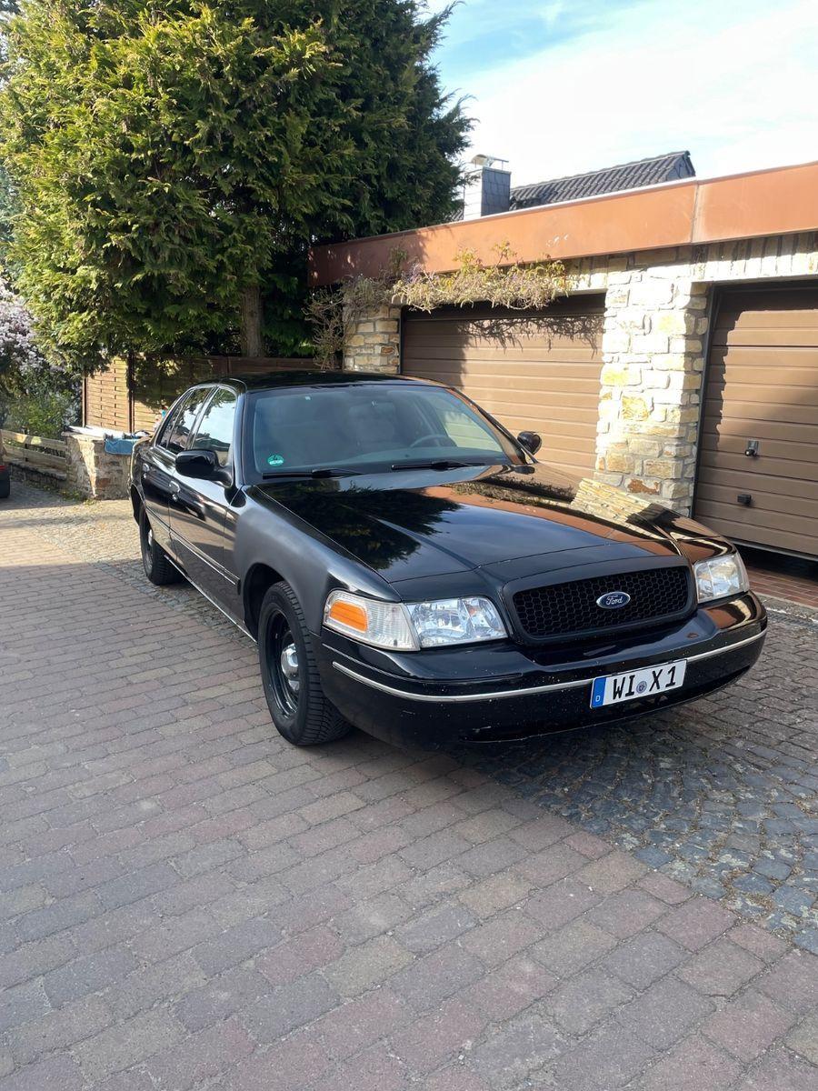 Abbildung des Autos Ford Crown Police Interc…