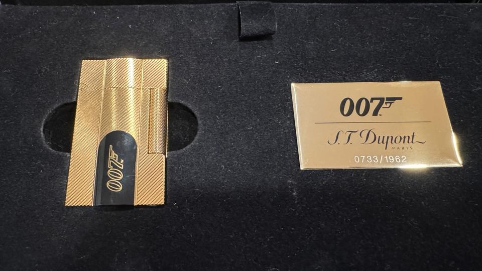 S.T. Dupont Feuerzeug 007 James Bond Limited Edition + Connected in Stuttgart