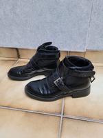 Prada Schuhe Gr. 38 Schwarz Boots Nordrhein-Westfalen - Witten Vorschau