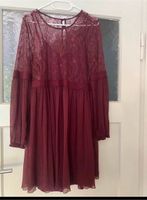 Bordeauxfarbenes weinrotes rotes Kleid Abendkleid Gr 38/40 München - Untergiesing-Harlaching Vorschau