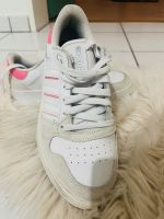Adidas Schuhe wie Neu Hessen - Bruchköbel Vorschau