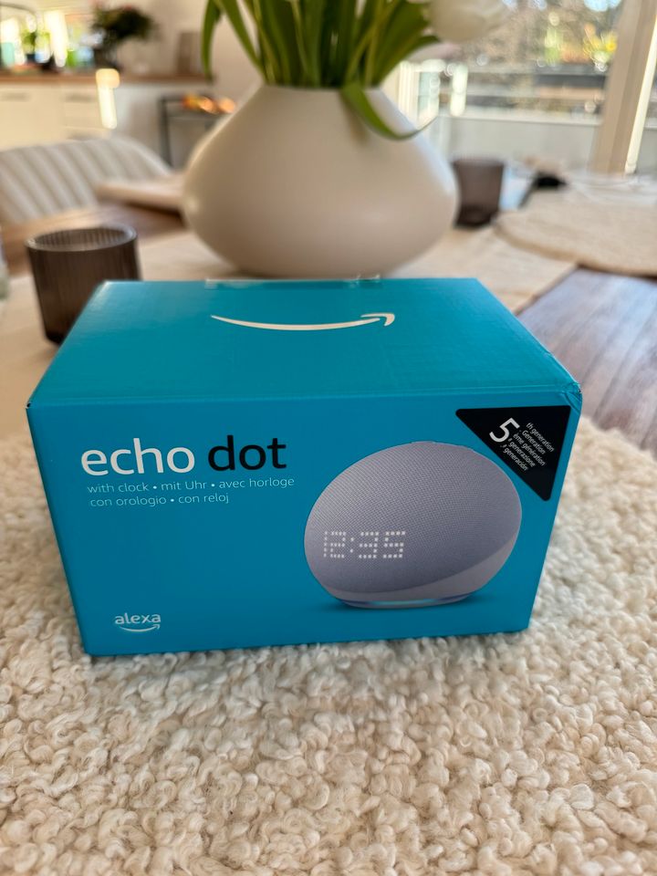 NEU - Amazon Echo Dot 5th Generation mit Uhr in Körle