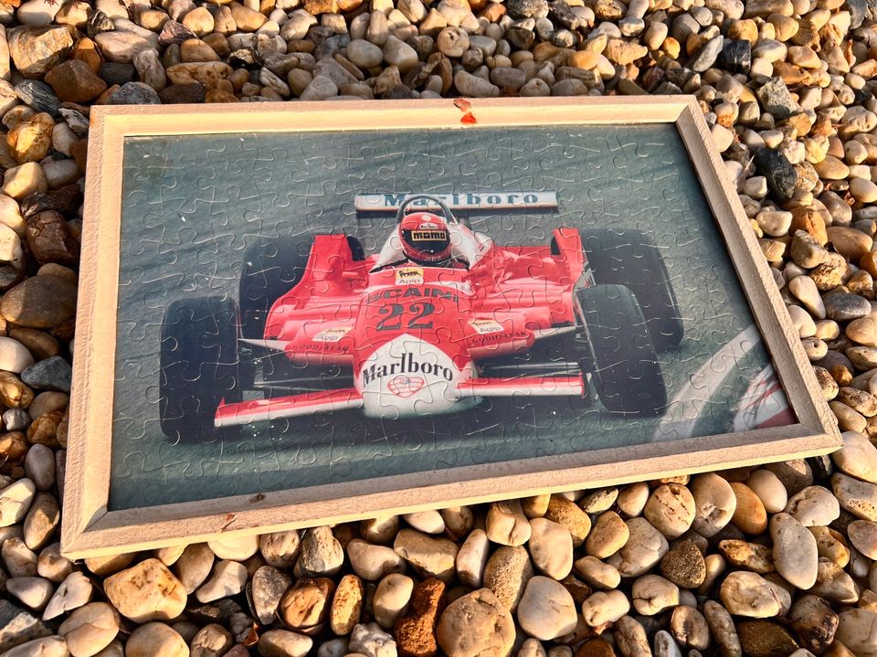 Formel 1 Bild 70er Jahre Marlboro Startnummer 22 in Bernsdorf