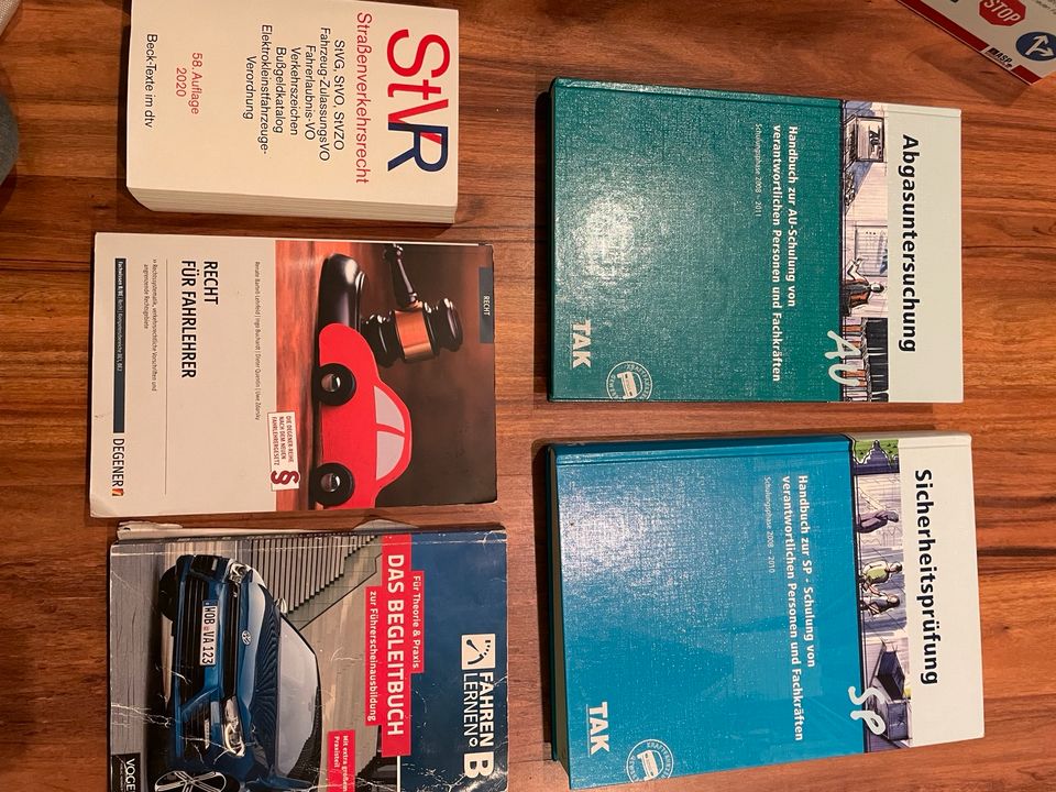 Fahrlehrer Fachbücher in Schwetzingen