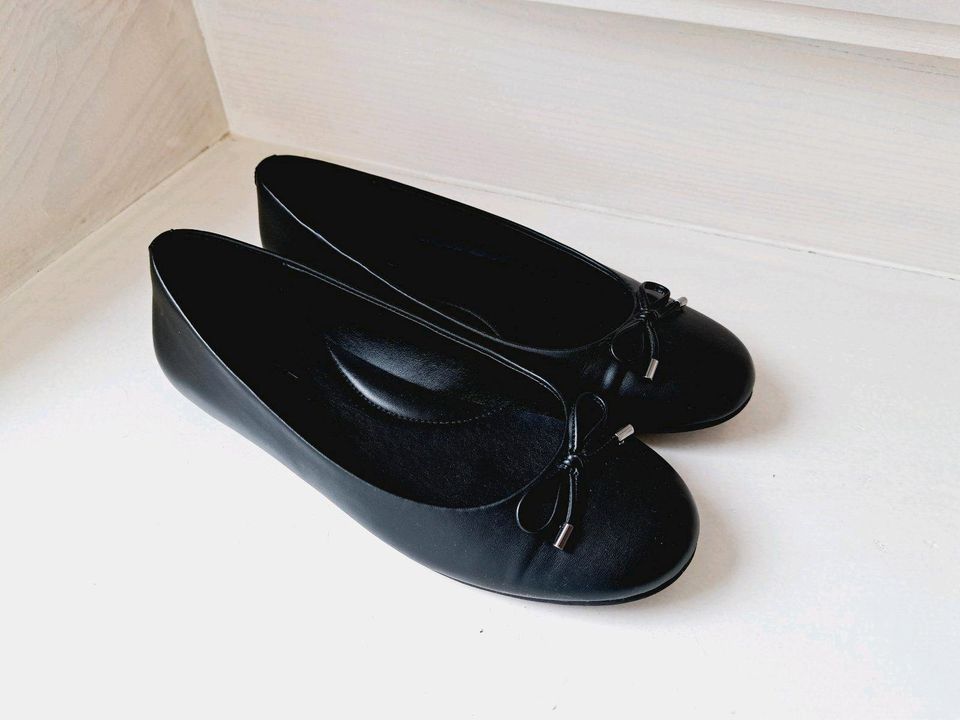 ESPRIT Ballerinas Damenschuhe Gr. 38-38.5 schwarz Öko-Leder in Dortmund