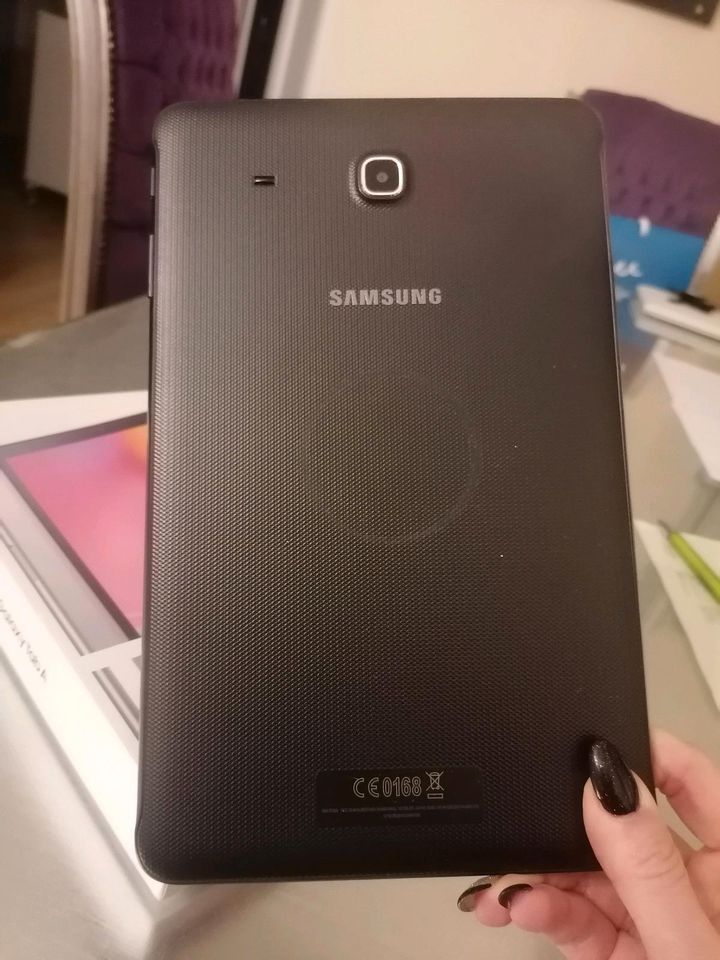 Samsung Galaxy Tab A 10.1  Akku defekt in Chemnitz