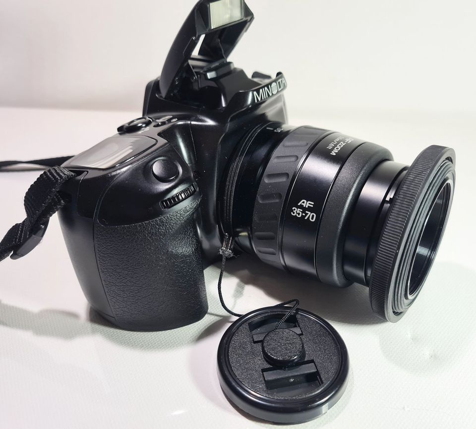 Minolta Dynax 500si mit AF 35-70mm Objektiv Spiegelreflexkamera in Gladbeck