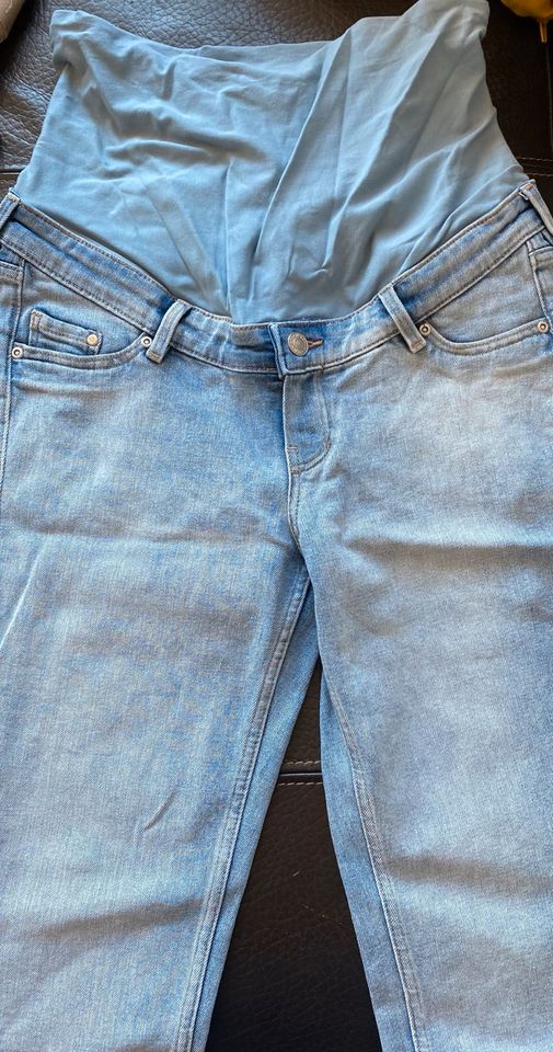 Schwangerschaftshose Jeans hell und beige in Saarbrücken