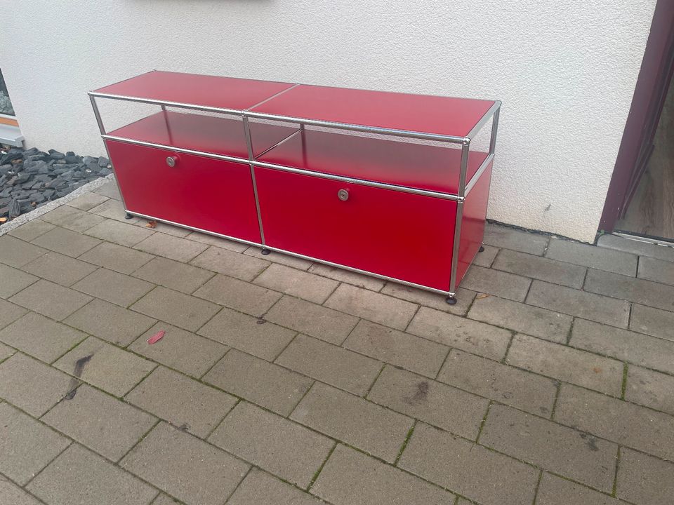 USM Haller Sideboard, rubinrot, RG mit MwsT, sehr gut in Ergersheim