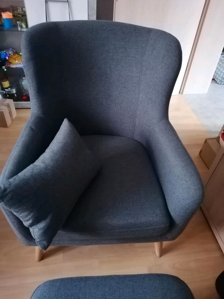 Sessel mit Hocker in Salzwedel