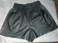 Kurze Hose, Lederhose, Hot pants Gr. S von Zara Sachsen-Anhalt - Ballenstedt Vorschau