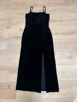 Samt-Abend-/Festkleid Gr. S Schwarz Gr. 36 1x getragen Köln - Bickendorf Vorschau