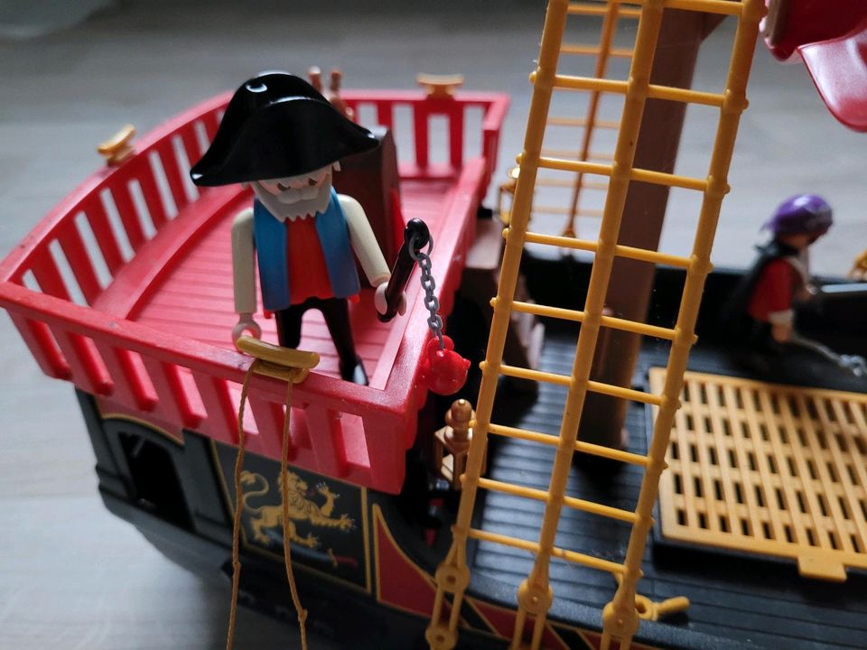 Playmobil " Piratenkaperschiff " 4424 in Braunschweig