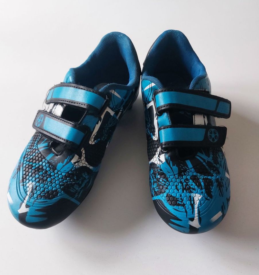 Fußball Schuhe blau Klettverschluß Größe 35 in Oldenburg