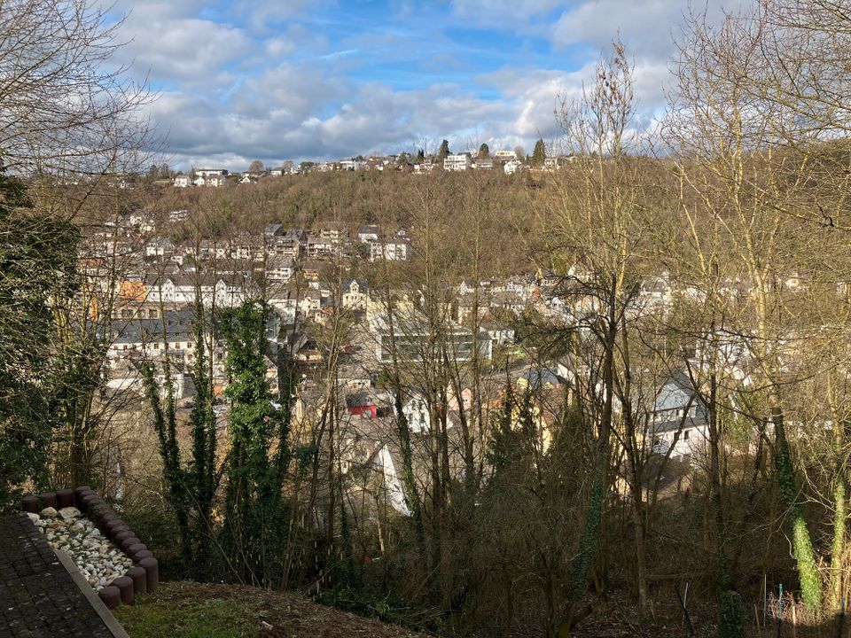 Gepflegtes Einfamilienhaus in unverbaubarer Höhenlage von Vallendar mit spektakulärer Aussicht in Vallendar