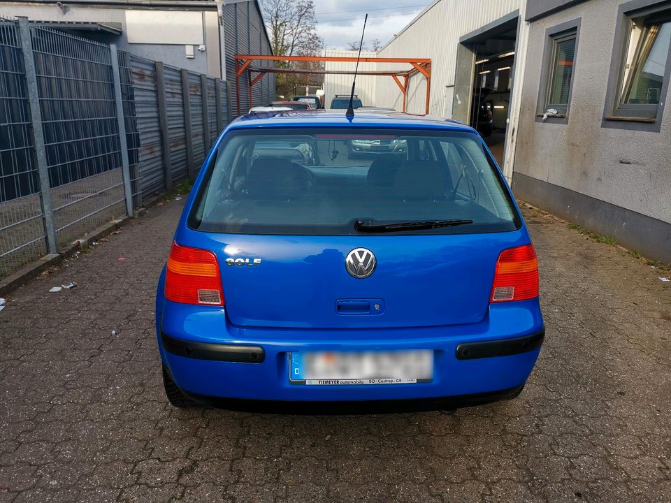 VW Golf 2002 1.4 in Essen