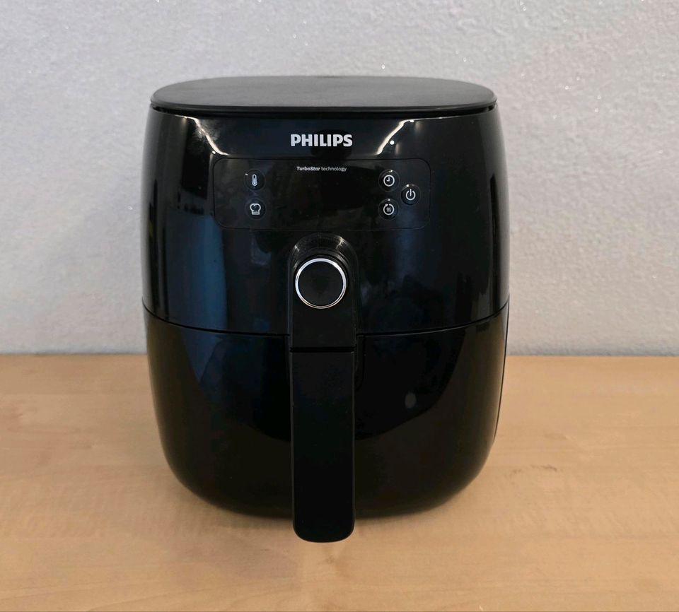 Philips Heißluftfritteuse HD9641 1425 Watt in Lübeck