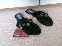 Pantolette Zehentrenner Latschen schwarz Strasssteine Gr. 40 Neu Brandenburg - Vetschau Vorschau