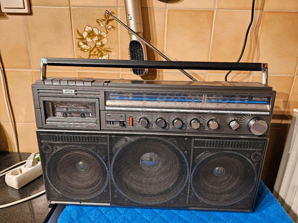 Philips d8444 Power Player, tragbare Radio in Bremen