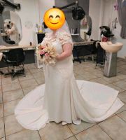 Brautkleid  Hochzeitskleid mit Schleppe Nordrhein-Westfalen - Bergheim Vorschau