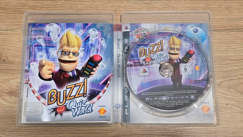 Buzz! Quiz World + 4 Wireless Buzzer Playstation 3 |PS3 | in Markgröningen