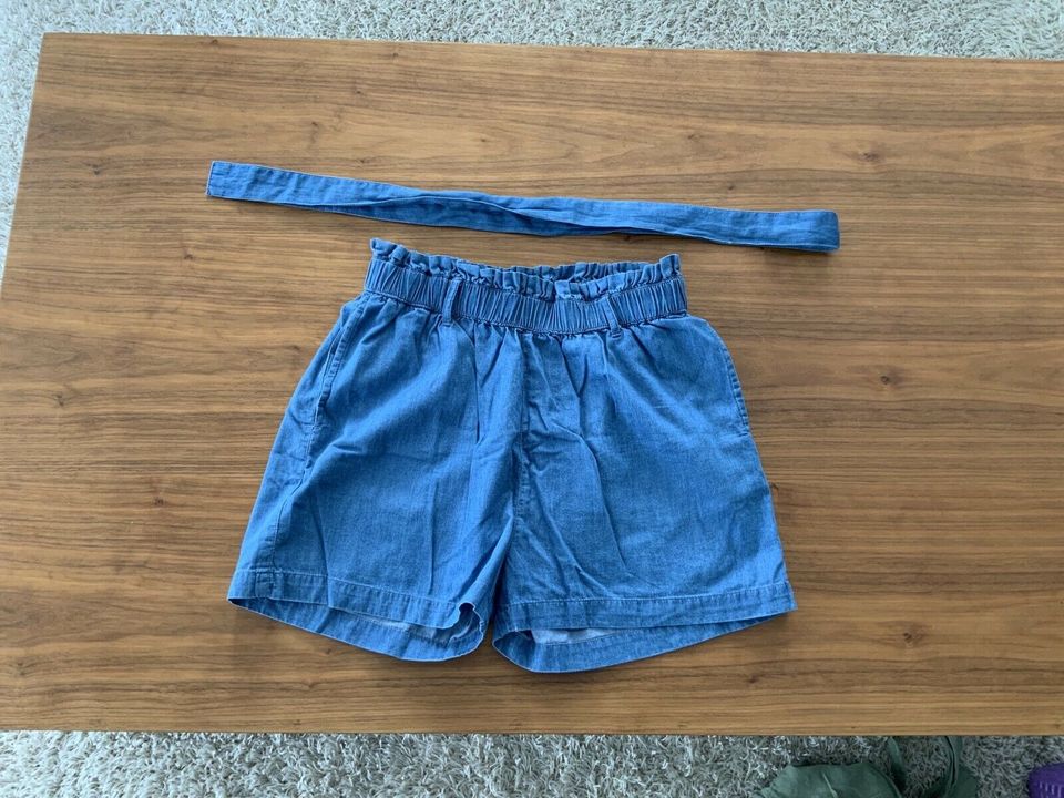 Staccato Short Shorts kurze Hose Mädchen Gr. 164 blau in Staufen im Breisgau