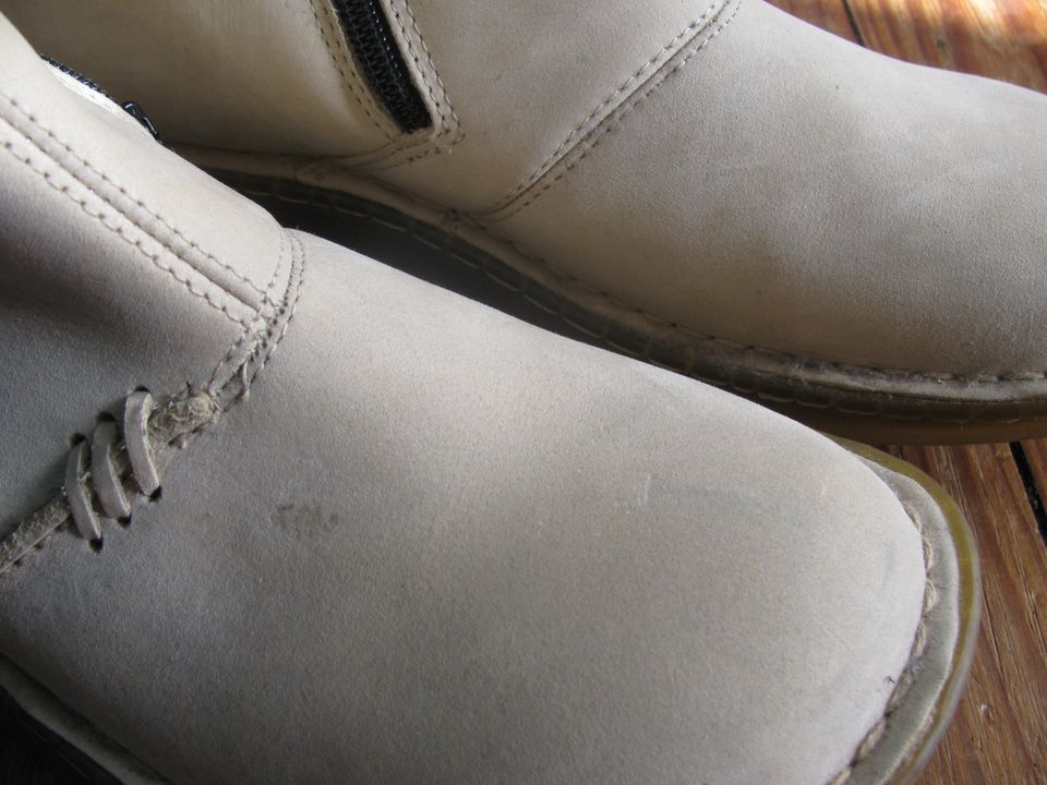 Dr Martens Stiefel 3A63 creme weiß Wildleder Gr.41 (42) Rarität in Flensburg