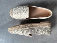 Espadrilles beige Creme 38 boho Blümchen Niedersachsen - Braunschweig Vorschau