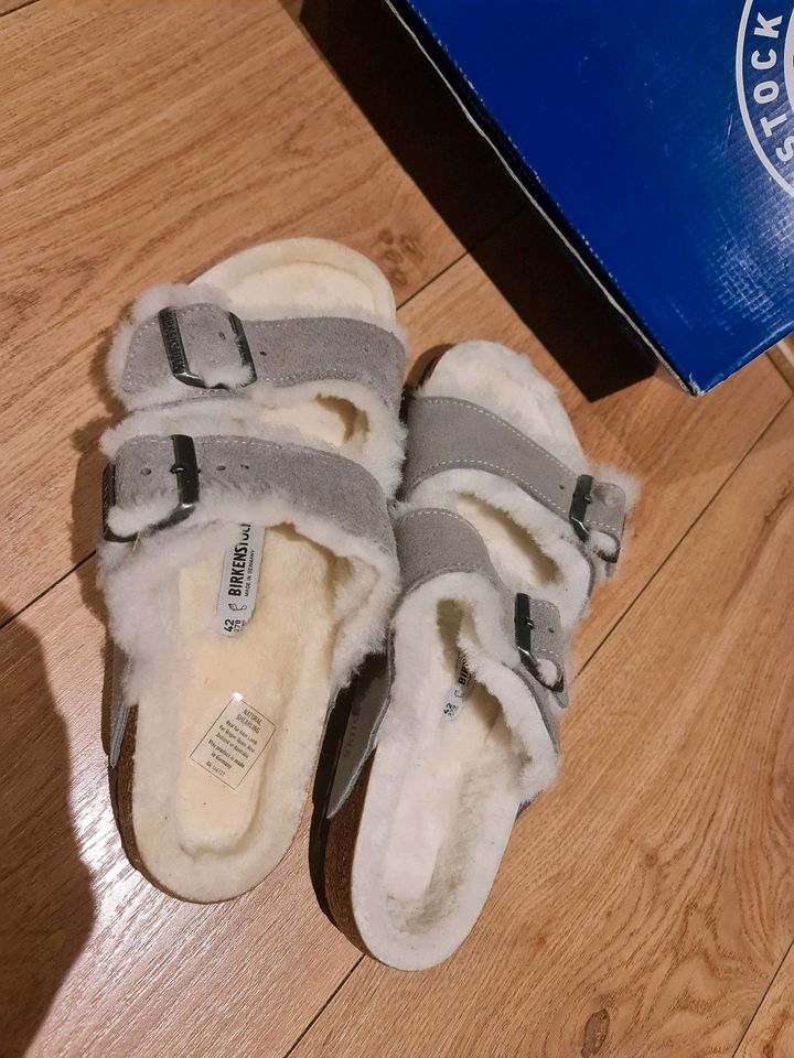 Birkenstock Arizona Fell grau Leder Neu gr 42 in Bürstadt