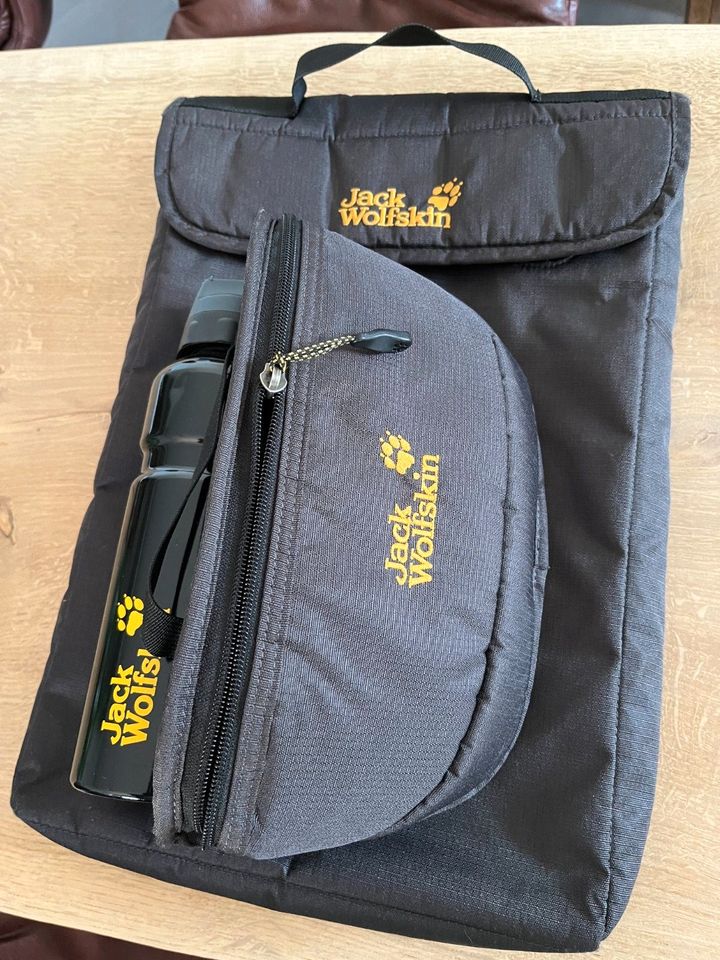 ack Wolfskin travel kit Reise kit laptop Tasche Trinkflasche in Herzogenaurach