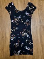 Kleid C&A (Clockhouse), Größe XS, schwarz mit Blumen Sachsen - Riesa Vorschau