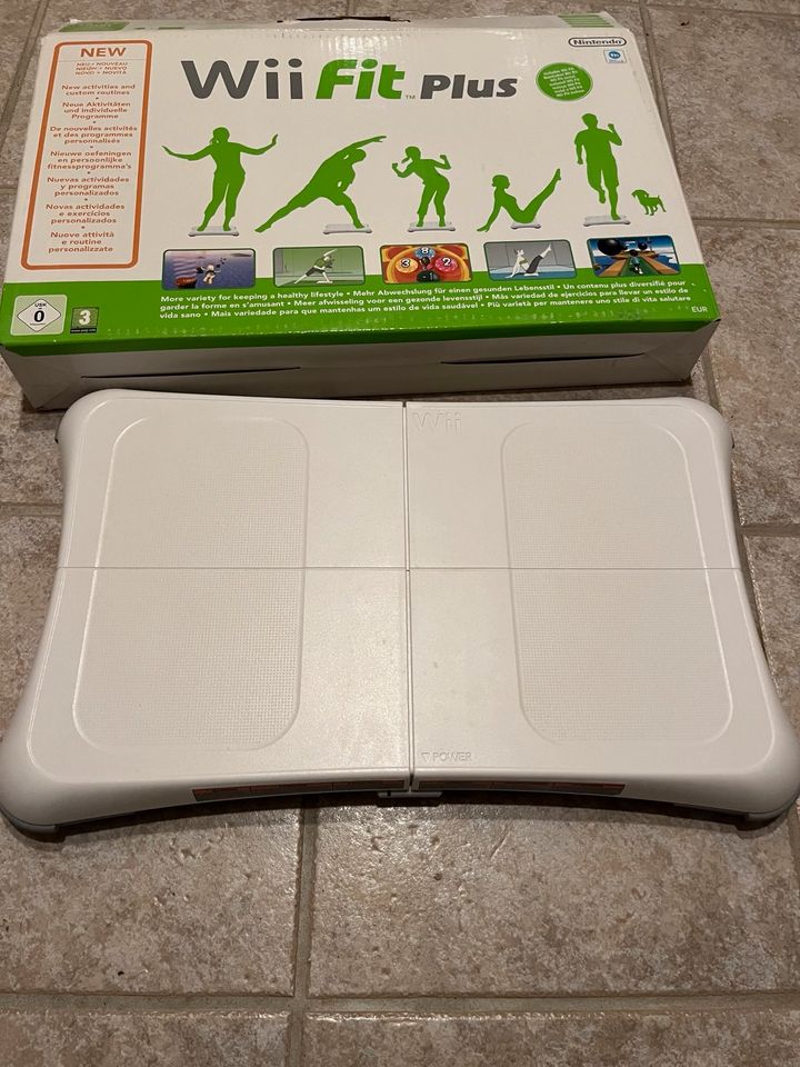 Wii Fit Plus Board + Spiel nicht benutzt nach Kauf in Mülheim-Kärlich