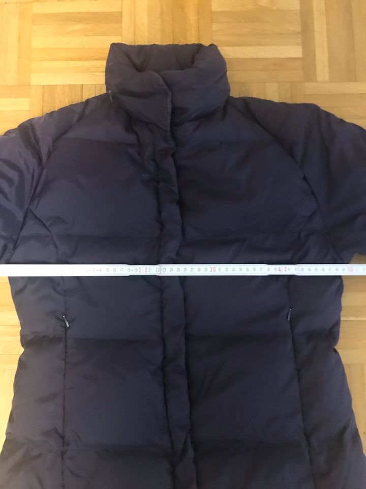 CINQUE Jacke Dunenjacke TOP! Gr. M 38/40 dunkel lila in Walluf