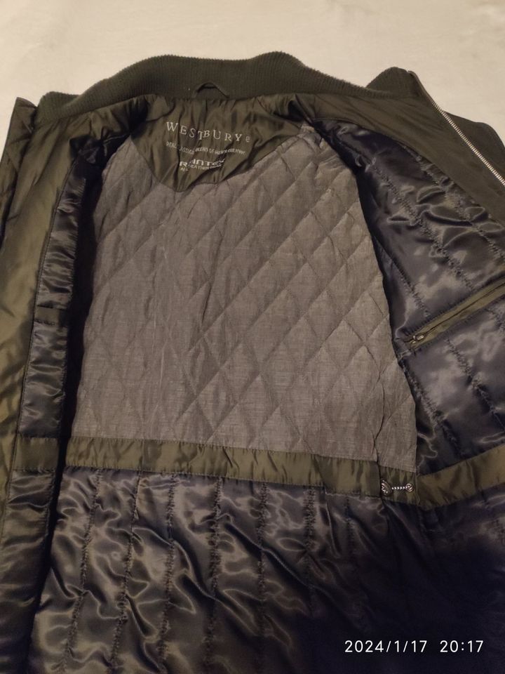 leichte Winterjacke in schwarz zu verkaufen, Größe 56 in Rüsselsheim