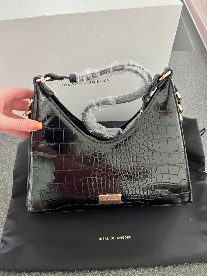 IDEAL OF SWEDEN Jolie Curve-Cut Shoulder Bag in Black Croco in Saarland -  Völklingen | eBay Kleinanzeigen ist jetzt Kleinanzeigen