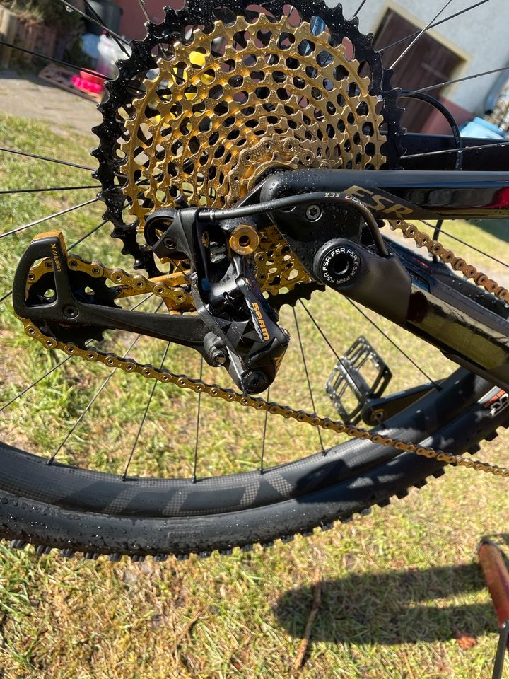 Specialized Enduro FSR Coil S-Works Aufbau in Staffelde