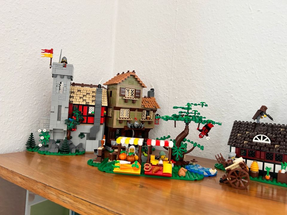 Lego 10332 + Upgrade in Wiesbaden