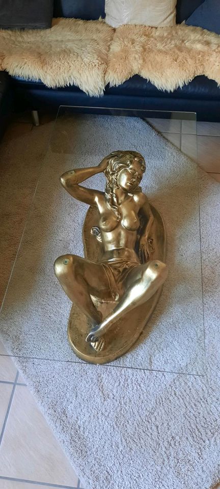 RARITÄT Exklusiver Couchtisch Glastisch mit nackter Frauenfigur in Namborn
