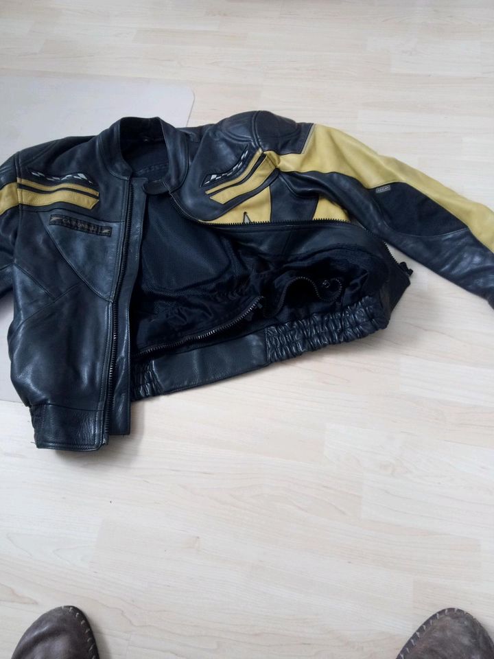 Herren - Motorrad-Jacke Leder Gr. 52 in Möser