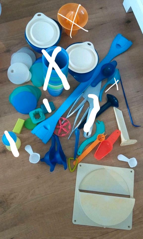 Tupperware jedes Teil € 2,- in Süderheistedt