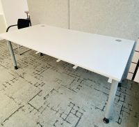 OKA Schreibtisch / Büro Tisch, perlweiß, hochwertig München - Ramersdorf-Perlach Vorschau