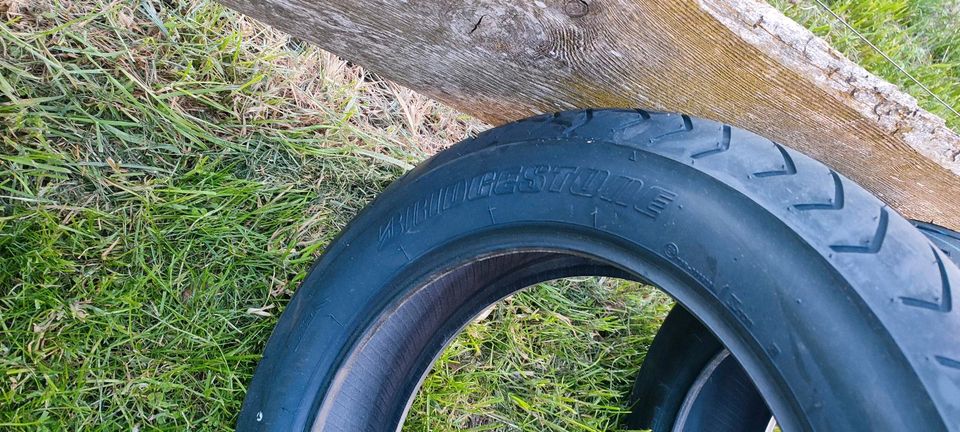 Motorradreifen Bridgestone Exedra Max in Holzkirchen